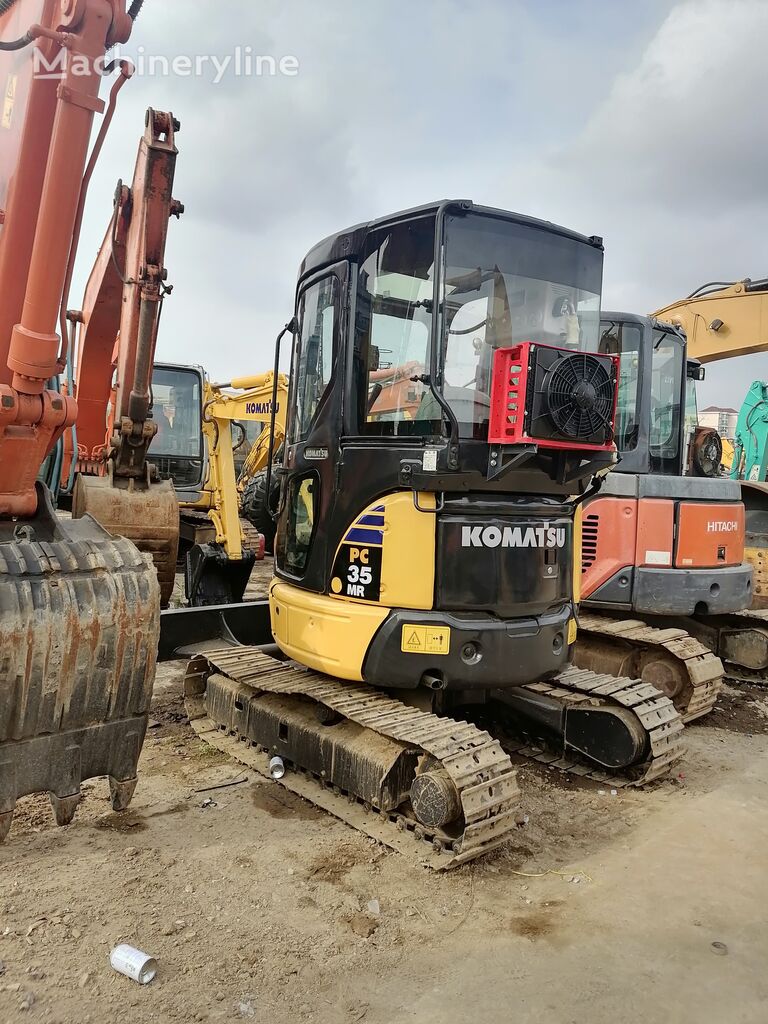 Komatsu PC35 bager gusjeničar