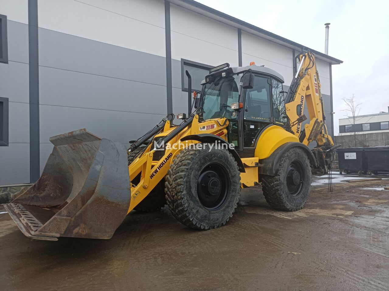 New Holland LB115B bager-utovarivač