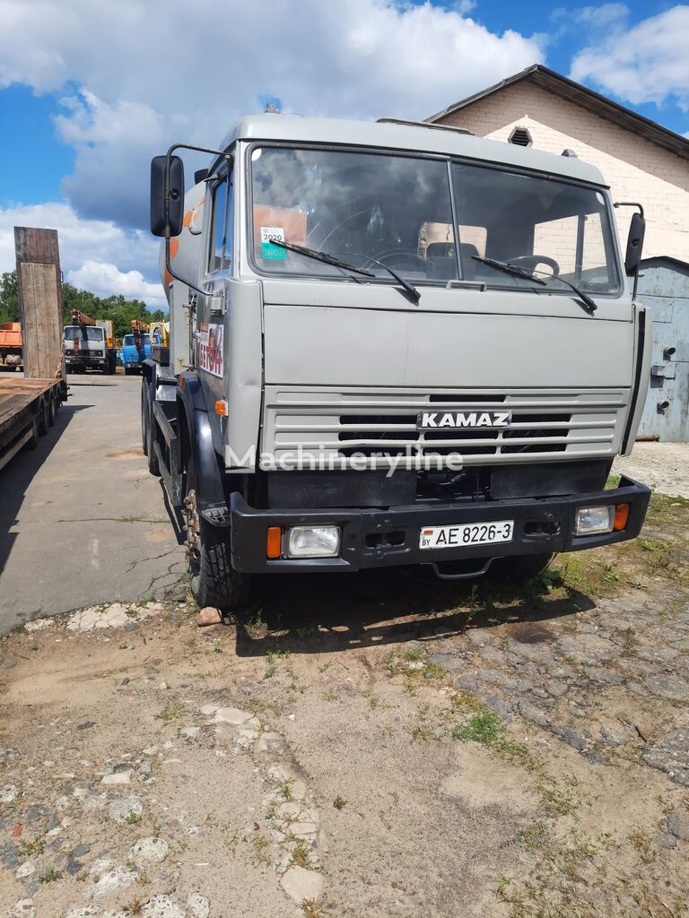 Tigarbo  na šasiji KamAZ 53229 kamion s mješalicom za beton