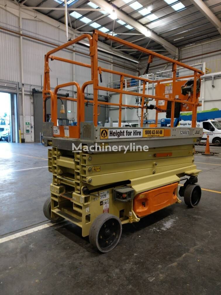 JLG 3246 makazasta platforma