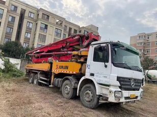 JunJin  na šasiji Mercedes-Benz pumpa za beton