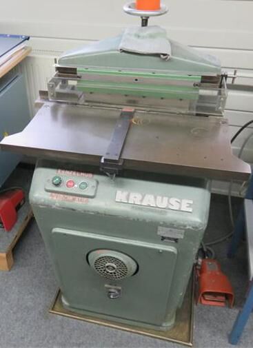 Karl Krause Registerstanze Y 50-12 EM-2 mašina za uvezivanje knjiga